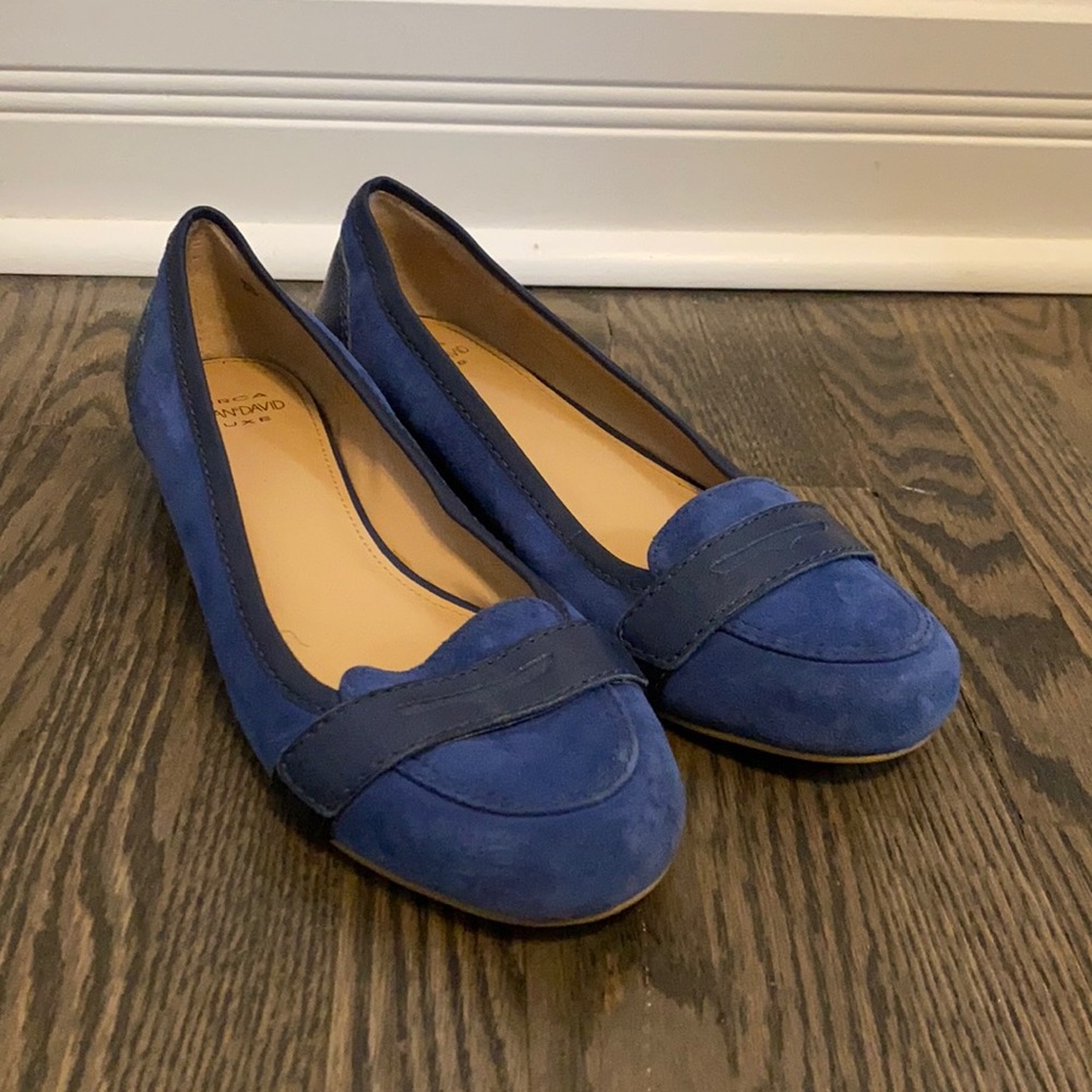 Circa Joan and David flats size 6